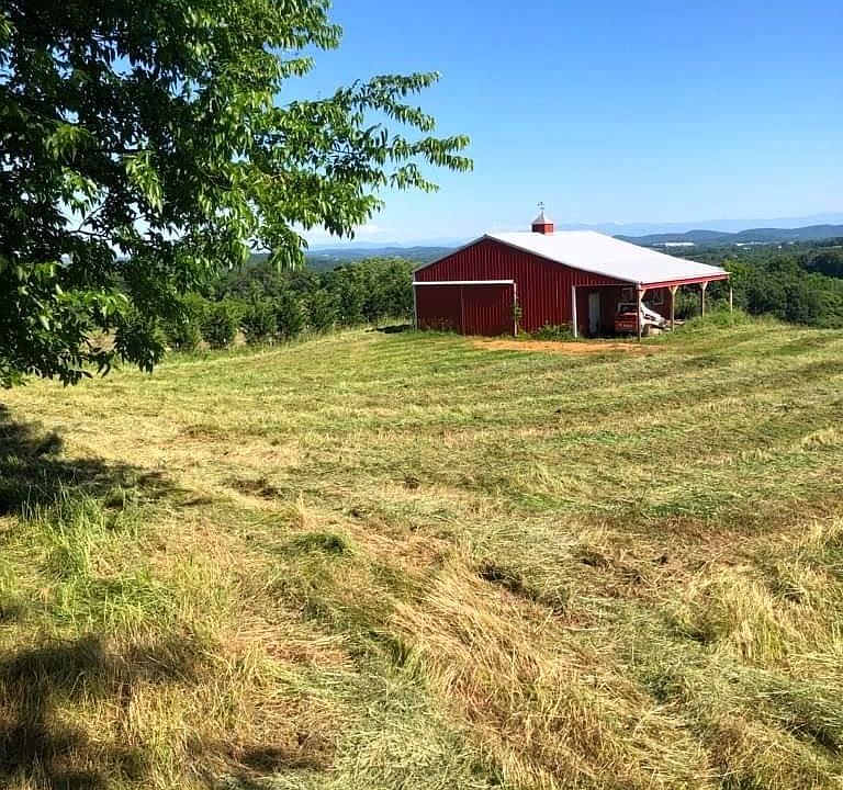 2nd image of 2074 Indian Ridge Rd