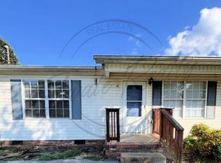 220 Nowlin Dr #A, Columbia, TN 38401