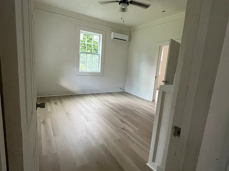 32 Ames St — Photo 9