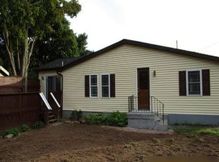 6 3rd St, Godeffroy, NY 12729