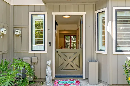 435 Alberto Way #2 Photo 1