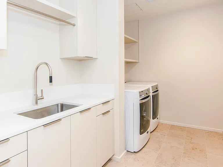 1388 Ala Moana Blvd #3303 — Photo 28