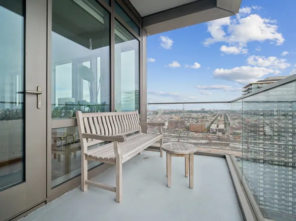 75 Park Lane South image 30 of 45