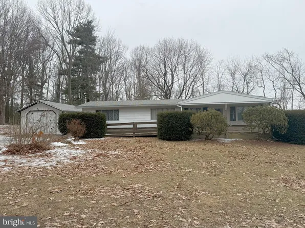 4635 Carbaugh Rd, Fayetteville, PA 17222