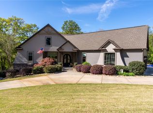 1602 Cross Creek Dr, Seneca, SC 29678
