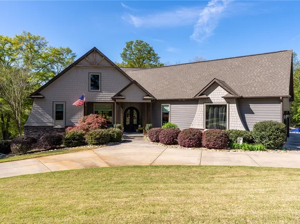 1602 Cross Creek Dr, Seneca, SC 29678