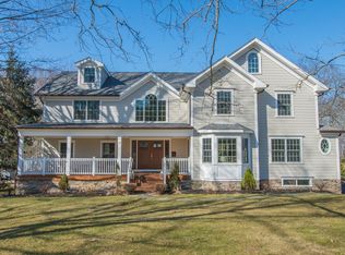 17 Millstone Dr, Livingston, NJ 07039