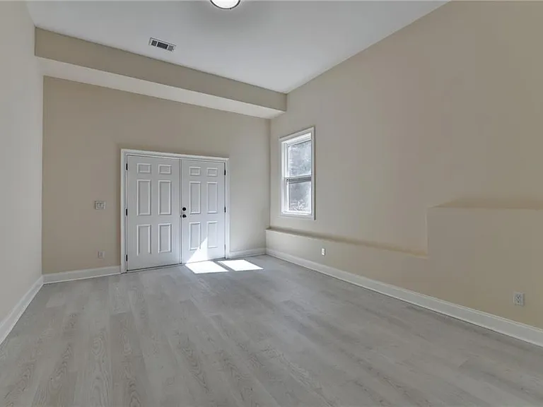 2230 Manor Creek Ct — Photo 43