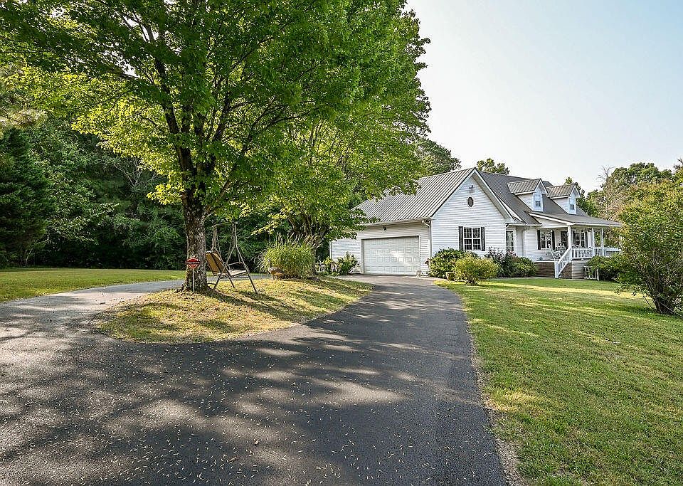 1st image of 2670 Benton Pike NE