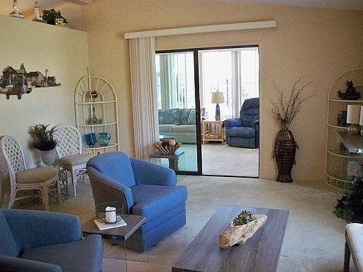 4th image of 249 Lakeside Dr