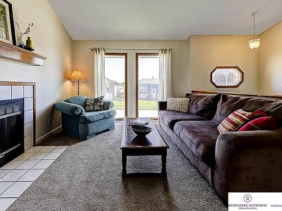 4th image of 15311 Rock Creek Dr
