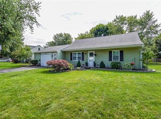 4398 White Acres Rd, Clarence, NY 14031