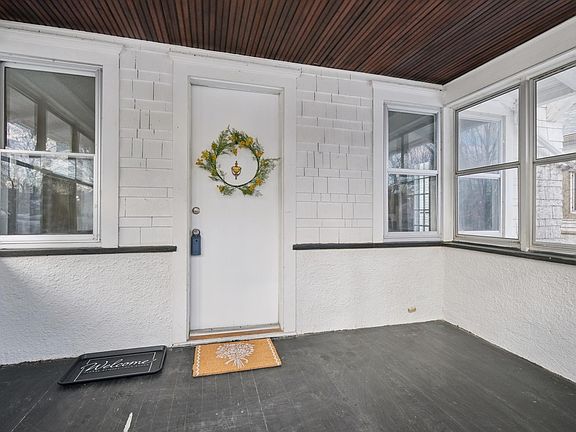 2nd image of 1981 Berkeley Ave