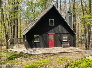 163 Owassa Dr, Pocono Lake, PA