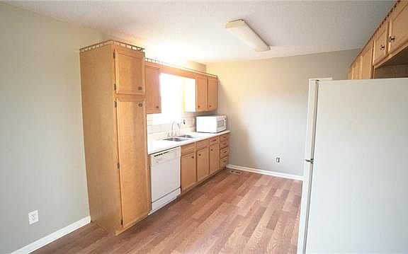 5th image of 2250 Clear Water Ln