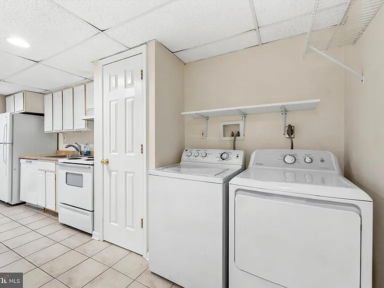 35 S 19th St #2 — Photo 9