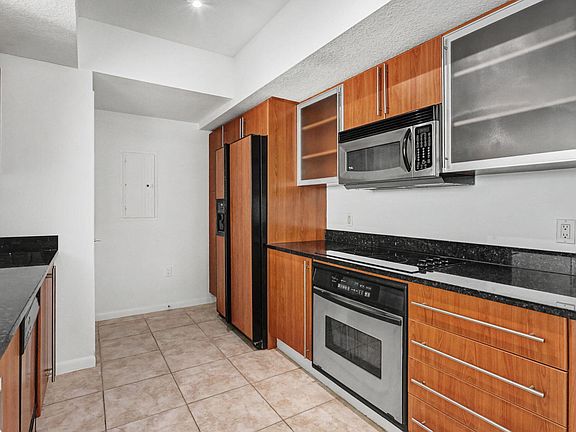 5th image of 1551 N Flagler Drive #1514