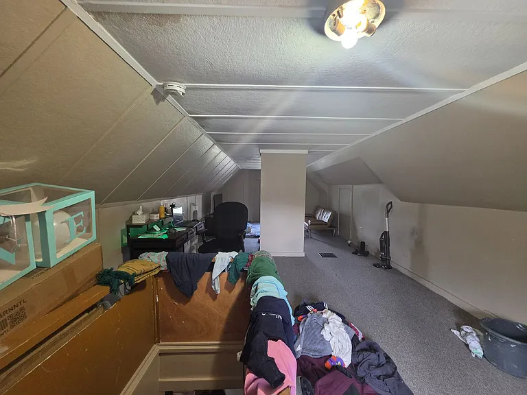 308 S Willow St — Photo 9