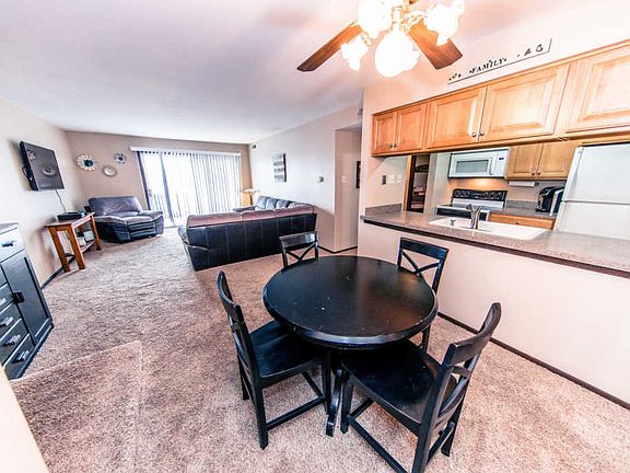 4th image of 5227 James Ln APT 1423