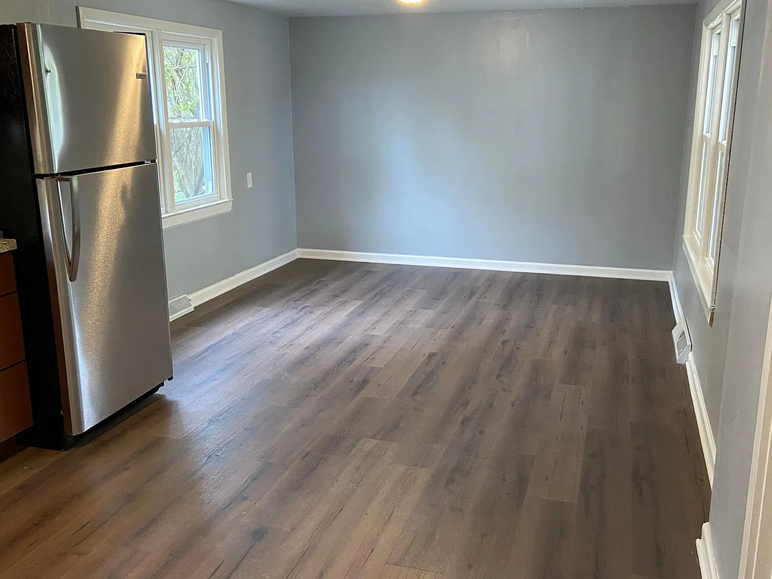 7608 Livingston Ave — Photo 3