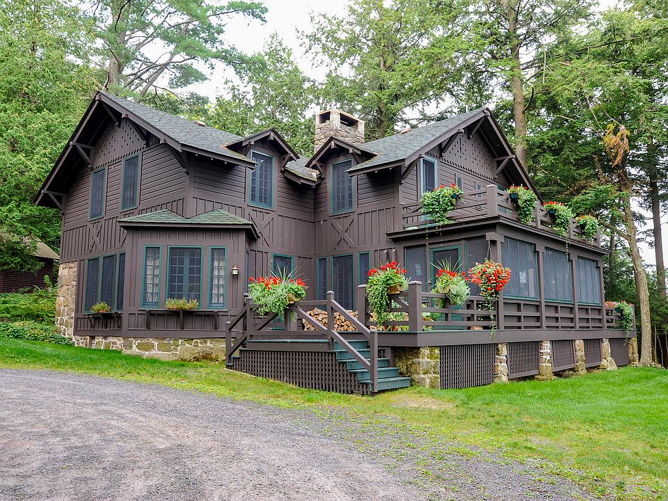 1st image of 26 Hemlock Ledge Rd