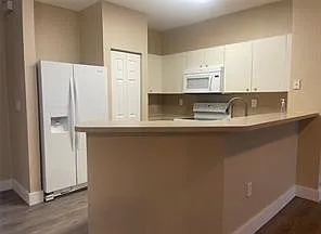 3 bed, 2.5 bath, $2,800 — Photo 4