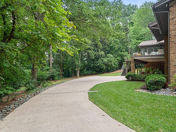 2nd image of 100 Laurel Hill Cir #A