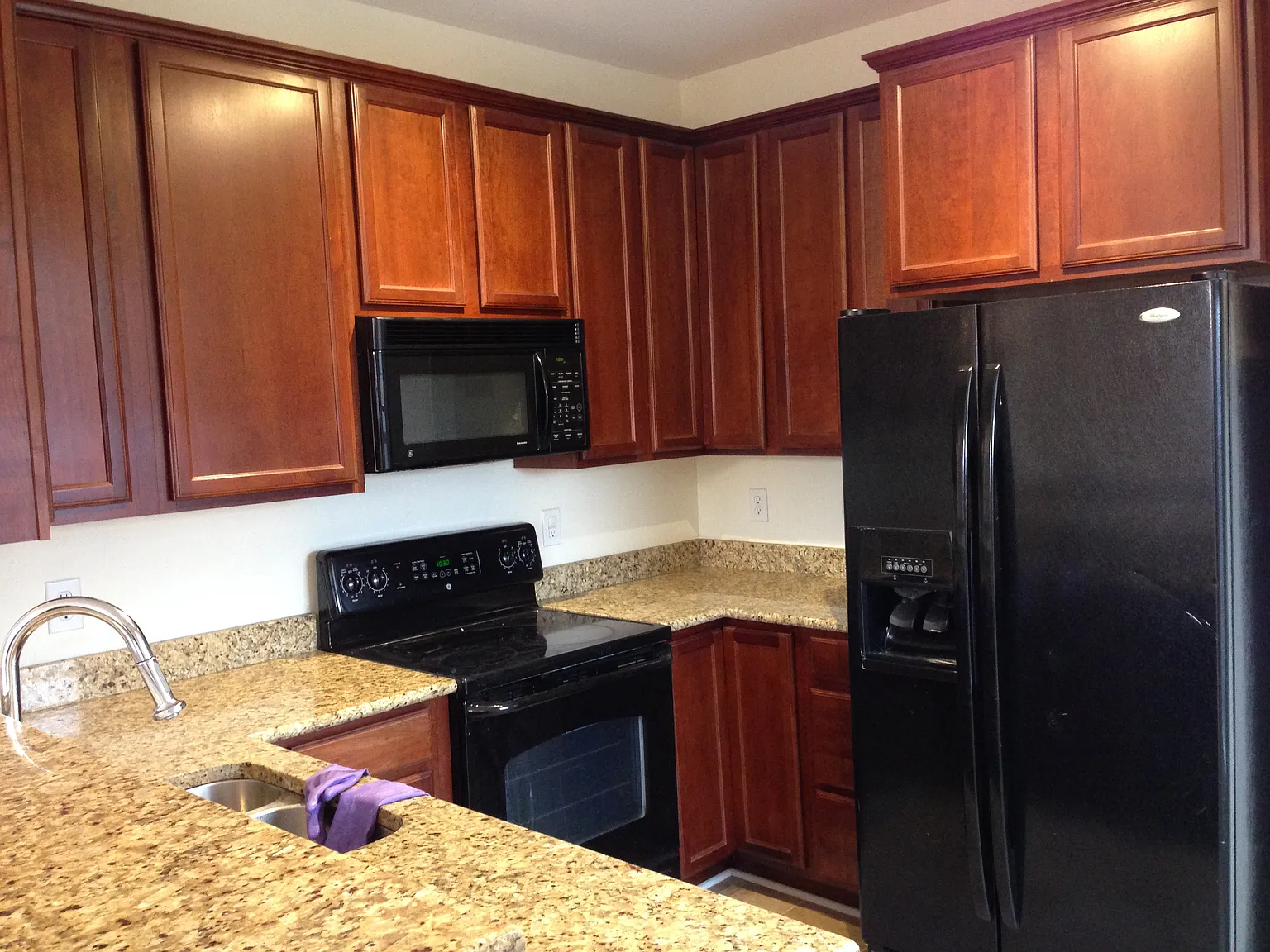 2 bed, 1125 sqft, $1,750 — Photo 2