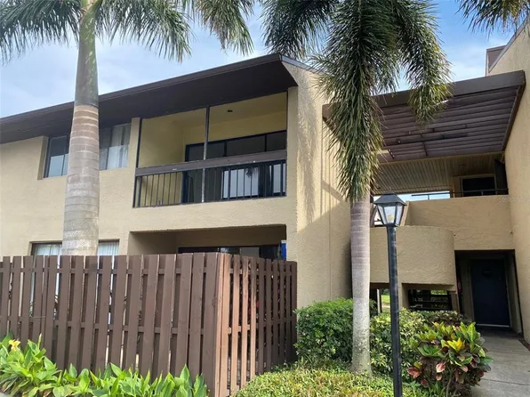 850 Village Lake Ter N APT 201, Saint Petersburg, FL 33716