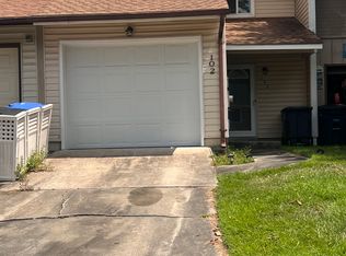 102 N Onsville Pl, Jacksonville, NC 28546