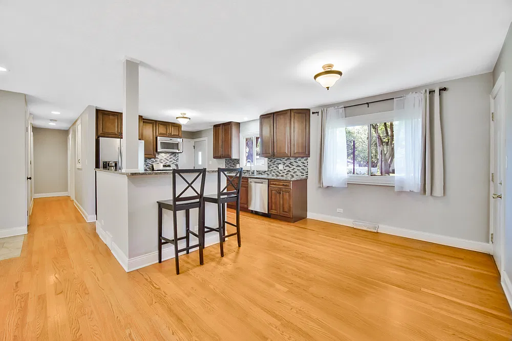 3 bed, 1.5 bath, 1075 sqft, $3,000 — Photo 4