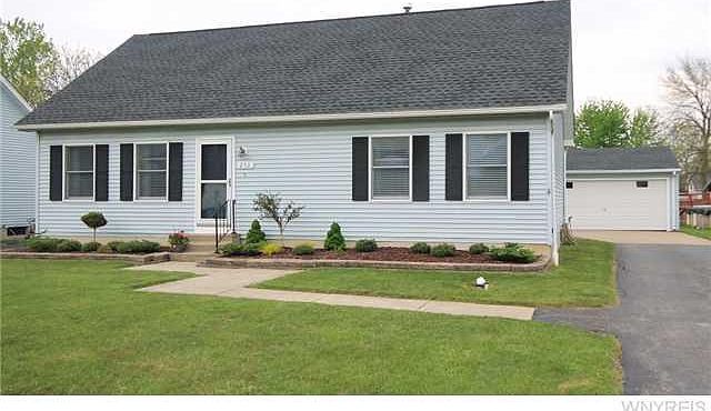 1st image of 230 Summit Ave