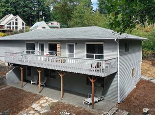 1404 Manor Way, Freeland, WA 98249