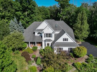 20 Fairhill Rd, Clifton Park, NY 12065