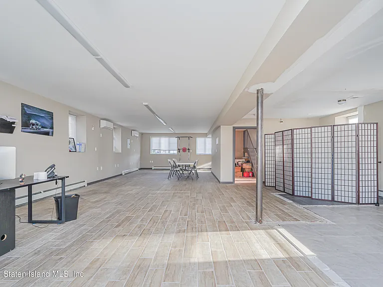 2981 Hylan Blvd — Photo 5