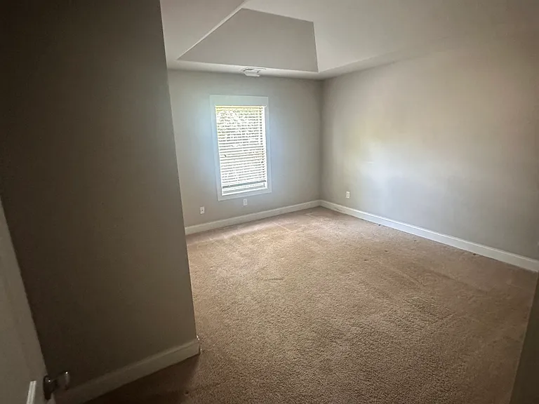1185 Ashland Dr — Photo 13