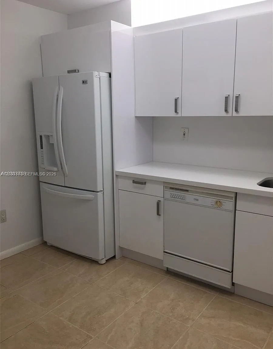 Marbella Condo — Photo 4