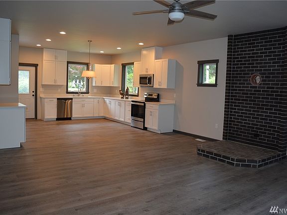 4th image of 11415 Country Club Dr