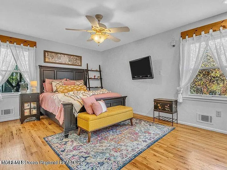 541 Frank Applegate Rd — Photo 15