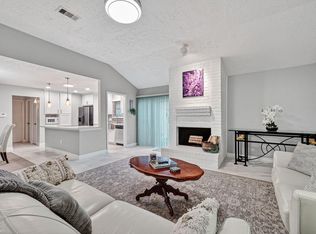 8327 Spring Wind Dr, Houston, TX 77040
