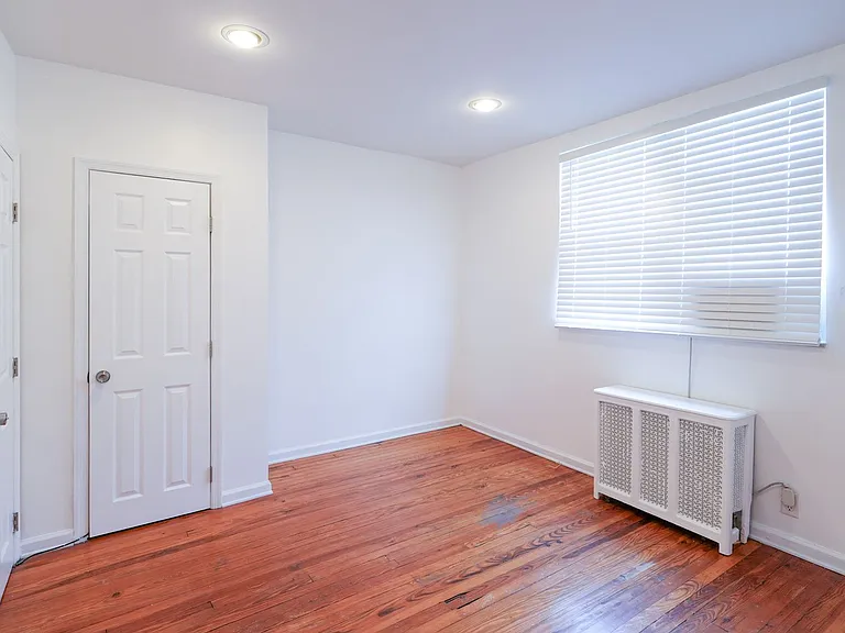 2127 S Beechwood St — Photo 12