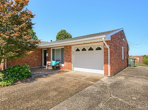 2nd image of 2966 Chippewa Dr