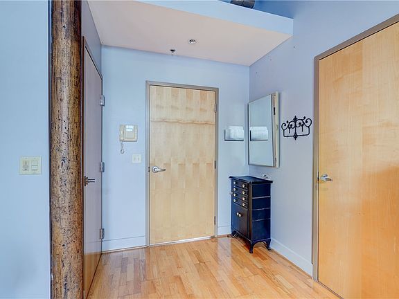 5th image of 224 Mill St APT 4B