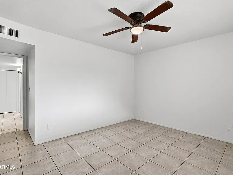 4731 W Paradise Ln — Photo 20