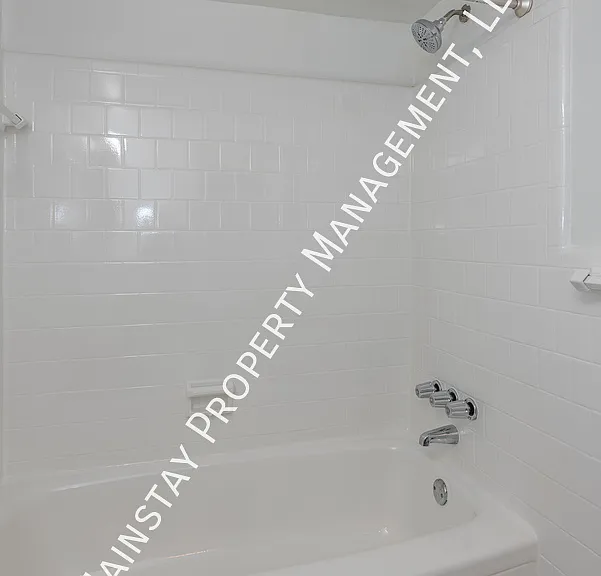 5201 Quincy St — Photo 11
