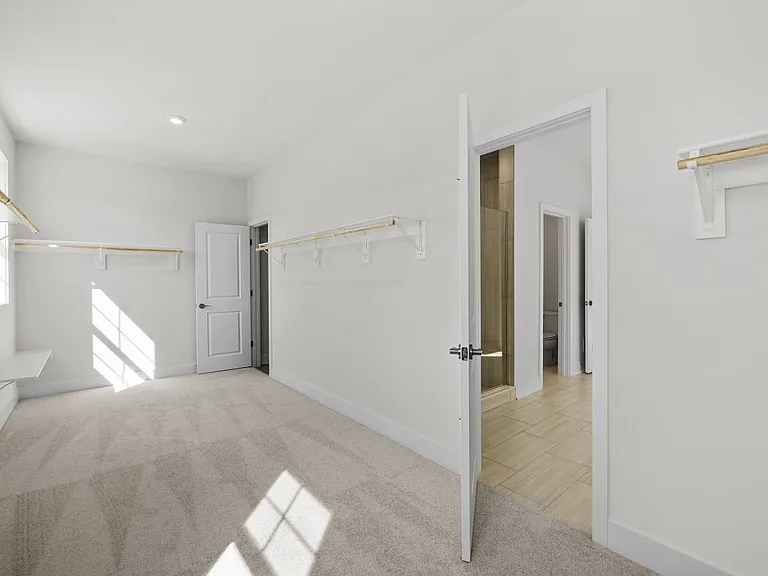 104 Alabaster Ln — Photo 22