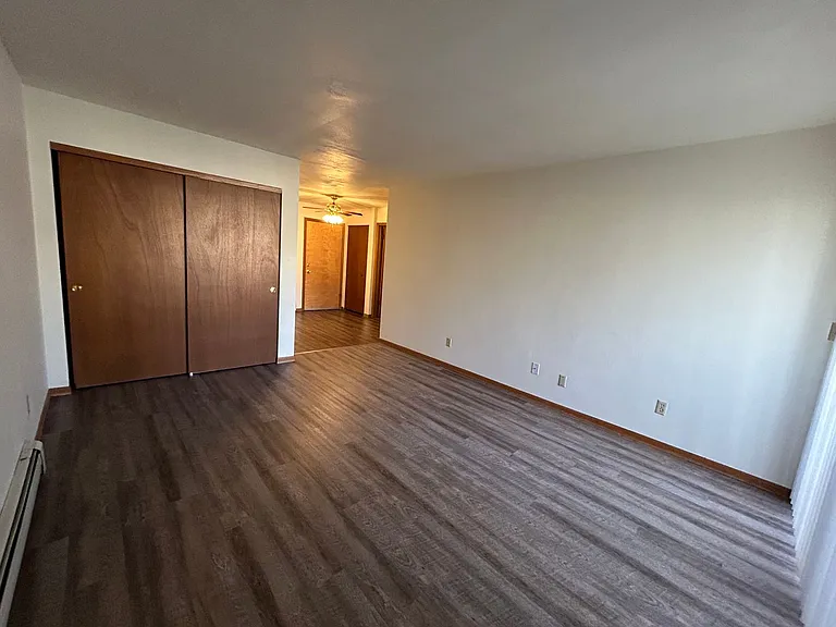 Beloit Brittany Apartments LLC — Photo 8
