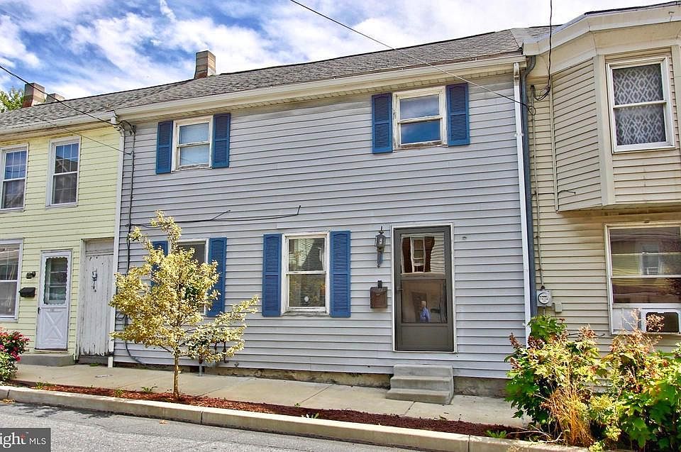 1st image of 1125 2nd St