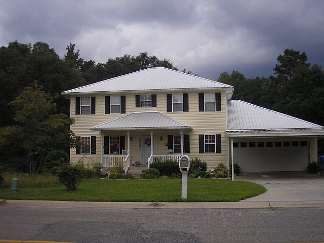 1st image of 215 Palisade Dr