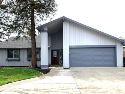1821 White Birch Dr, Hughson, CA, 95326